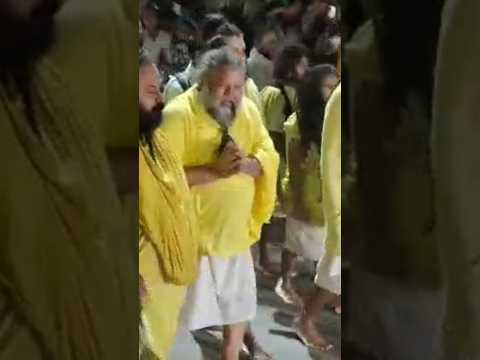 महाराज जी ने फिर से शुरू की अपनी पदयात्रा #Bhakti#shorts#premanandjipravachan #Radhe Krishna