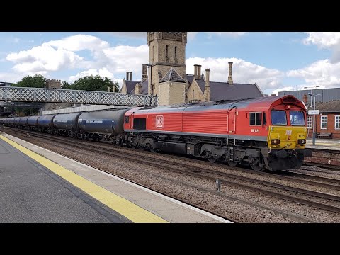 Trains at Lincoln Central (16/08/2023)