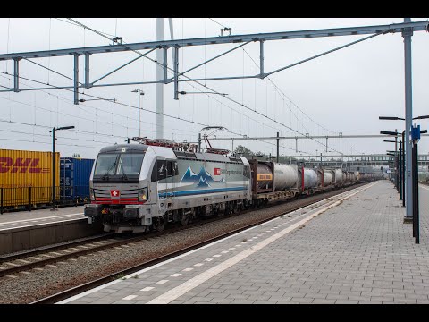 Treinen op Lage Zwaluwe 17-09-2023