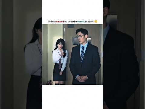 Bullies messed up with the wrong teacher 😯