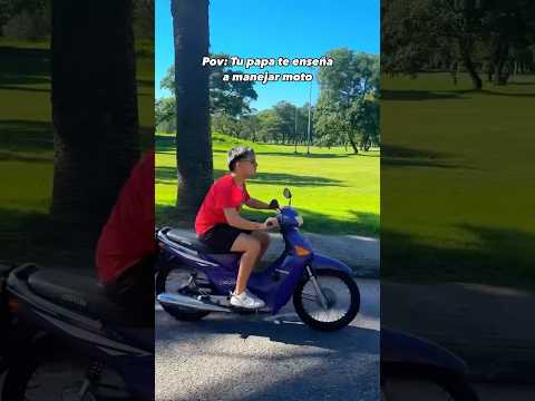 Pov: tu papa te enseña a manejar moto #humor #papa #hijos #comedia #moto #padrehijo