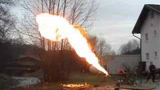 3 meter stichflamme!
