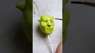 Be an OGRE-achiever with this Shrek cake pop! 💚✨ #hollyfood