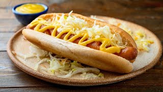 У вас есть сосиска и квашеная капуста? Такого вкусного хот-дога я еще не пробовал!