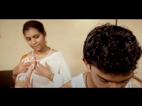 ചേച്ചി നനഞ്ഞു വന്നിട്ടും നീ എന്താ 😋😋😋 malayalam    movie   scene   hd