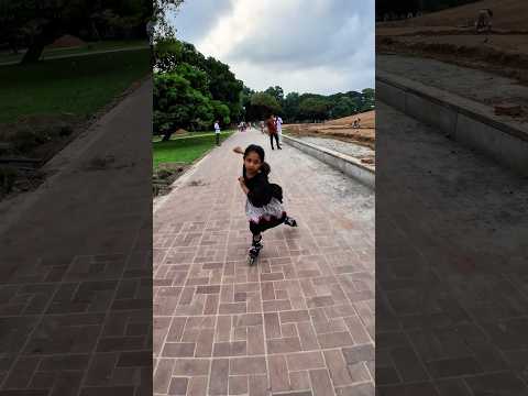 Sketing stu￼dnts. Don’t try it without any training#skater #grill #skater .