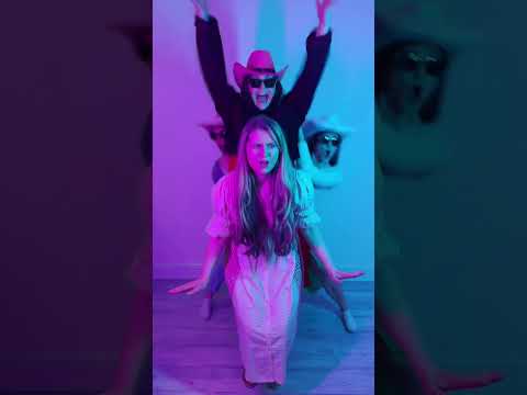 POV: Awkward moments at your new friend’s house ? @thesugarcoatedsisters #awkward #relatable
