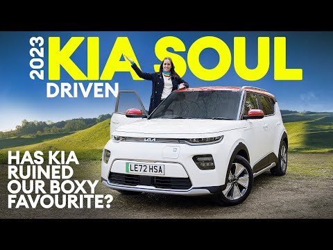 REVIEW: 2023 Kia Soul EV. Has Kia ruined our boxy favourite? | Electrifying