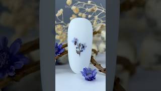 Loving Flower 💙 @madamglamofficial #springnailart #flowernails #nailgelart #nailart