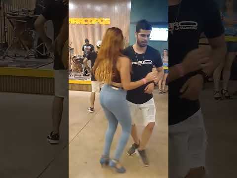 Novamente eles