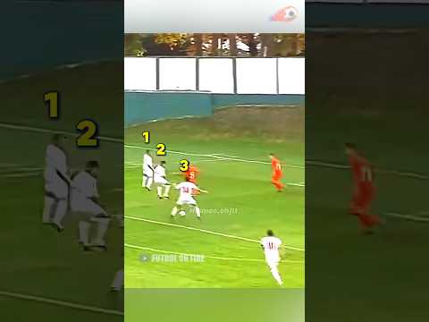 Magistral jugada preparada desde el tiro de esquina #futbol #shorts