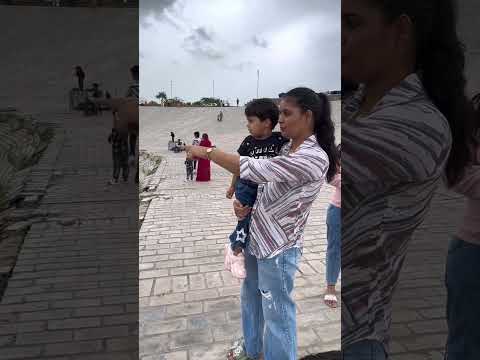 Lavanya aur Mumma ne pakdi high speed boat