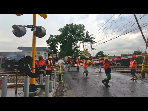 2 Perlintasan Kereta Api Baru di Bandung | Pemasangan Palang Baru WANTECH | Alarm Mp3