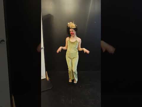 Code vestimentaire: sois toi, mais version givrée (Bonus si ça inclut des paillettes ✨)

CONFETTI, la soirée-bénéfice dédiée aux philanthropes de demain. Le 7 février 2025 au Théâtre Paradoxe: https://fondationdrclown.ca/confetti-soiree-benefice/