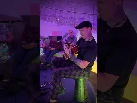 🎸