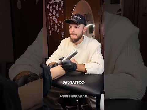 Dieser Tätowierer hat das Tattoo eines Kunden komplett zerstört😨