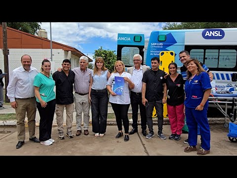 El gobernador entregó una ambulancia en Navia El gobernador entregó una ambulancia en Navia