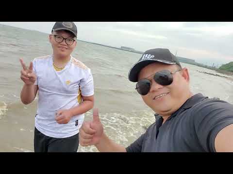 cha con đi biển ngày 24/5/2025