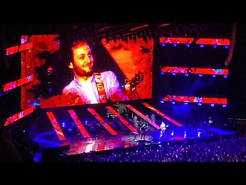 Ed Sheeran feat. Vianney - Call on me | LIVE @Accor Arena PARIS (2023) + Lyrics