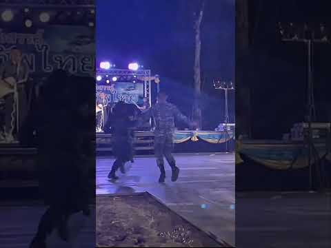 แค่ท่าเต้นก็กินขาดแล้ว