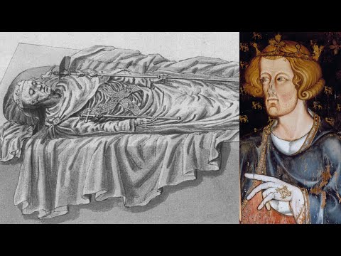 Opening The Coffin Of King Edward I