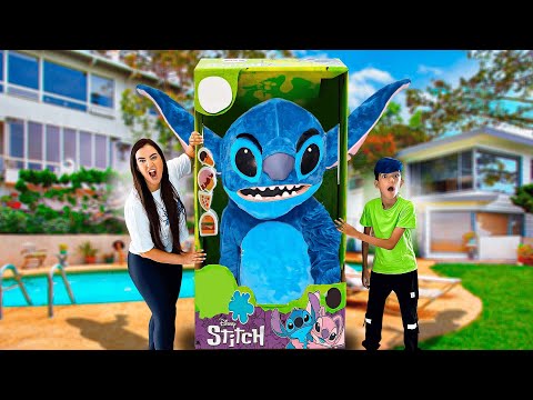 BONECO DO STITCH DO TAMANHO REAL QUE PARECE DE VERDADE - FAMÍLIA ROCHA