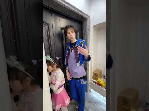 ซานตาคลอสมาส่งของขวัญจริงหรือ? #funny #cosplay #comedy#douluodalu #ตัวตลก