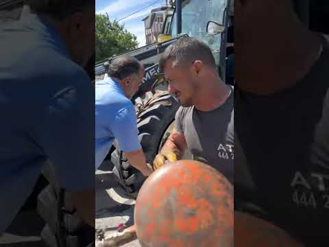Hava almaya Hidromek lastiği çıkararak ve  yaparak şişirdi Bady Hakan takip etmeyi unuttuk