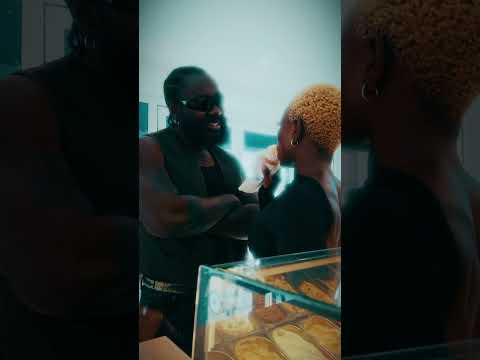 PAPPY KOJO FT KUAMI EUGENE - ROOMIE