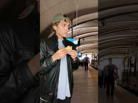 I asked a stranger for a bite of his sandwich at the airport