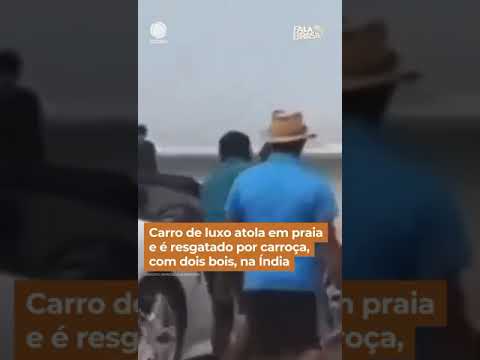 Carro de luxo atola em praia e é resgatado por carroça na Índia #FalaBrasil #Shorts