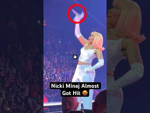 A Fan Threw A Bracelet At Nicki Minaj