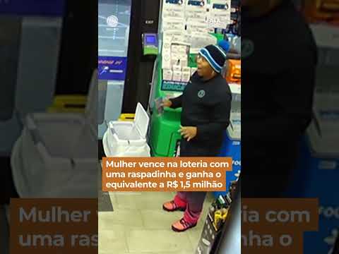 Mulher ganha na loteria com uma raspadinha e ganha U$ 250 mil #FalaBrasil #Shorts