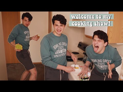 i tried cooking myself breakfast and this is what happened *fail*
