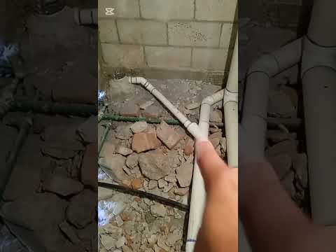 Drenaje con tubería PVC para regadera, sanitario y lavabo.