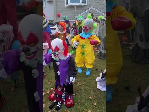 Who would you most want as a neighbor?#halloween #spookydecorating #halloweendecor