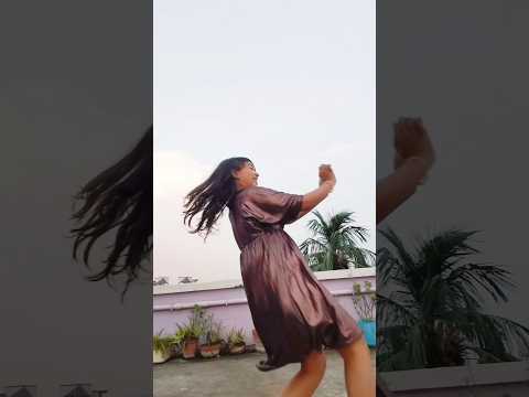 Gulabi sharara#motherdaughterdance#yt#ytshorts#youtubeshorts#trending#gulabisharara#dance#viralvideo