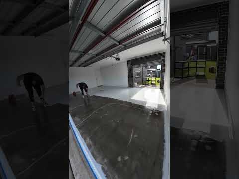 some behind the scenes footage of me almost becoming part of the floor.