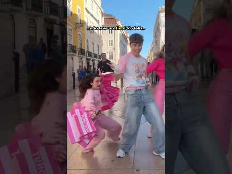 a menina caiu! 😭 MC Reino - Bom Dia Princesa (Dono da Porsche) Dancinha - Alex #Shorts