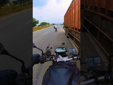 Bhaiya ki Truck 🚛 ko kya|ask vlog|bike rider|always help|xpulse| #shortsfeed