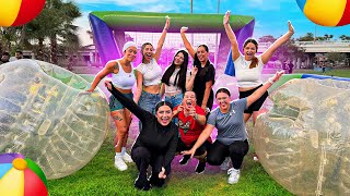 LUCHAS DE PELOTAS GIGANTES ENTRE MUJERES😂
