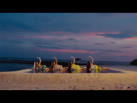 no na - falling in love (Official Performance Video)
