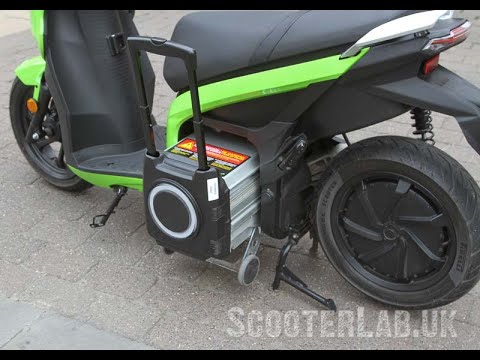 SLUK | Silence scooters battery removal/fit