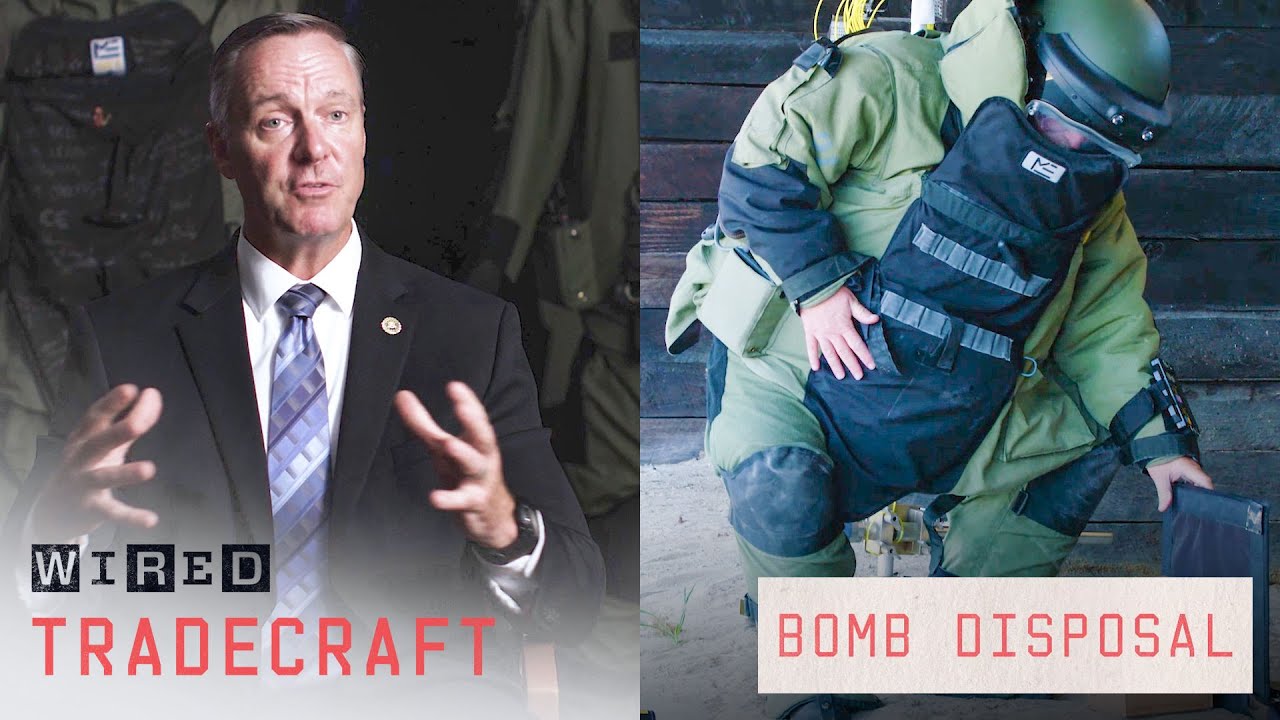 FBI Agent Explains How Bombs Are Disposed Of - Tradecraft