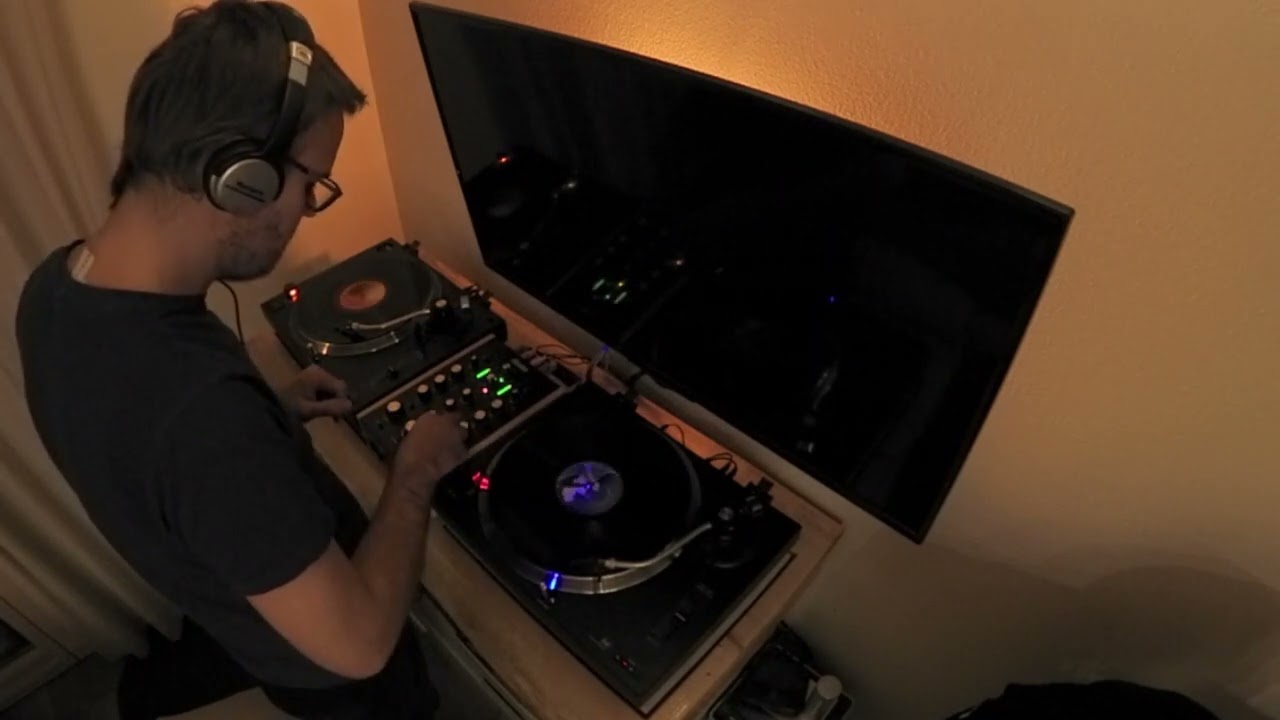 DJ Alex Vinile