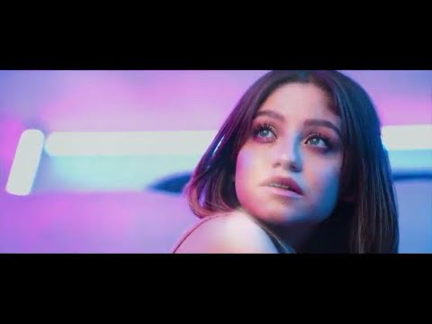 Karol Sevilla - Vuélveme a Mirar Así (Official Video)