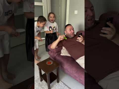 Salatalık yeme