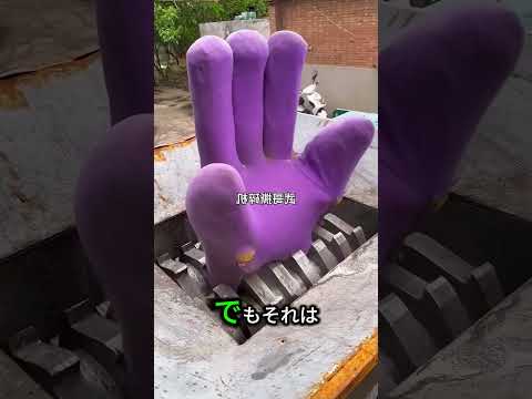 パパ、なぜ僕の椅子を壊すの？😢🪑