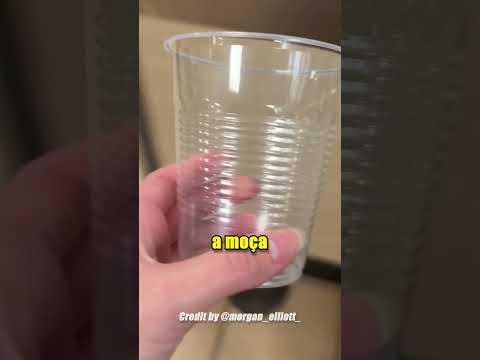 Ela Pediu Água e Se Apoiou no "Pode Ficar à Vontade"! 🤣🥤