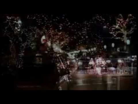 A Christmas Kiss - Trailer